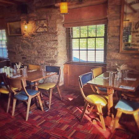 The Britannia Inn & Waves Restaurant St Austell Kültér fotó