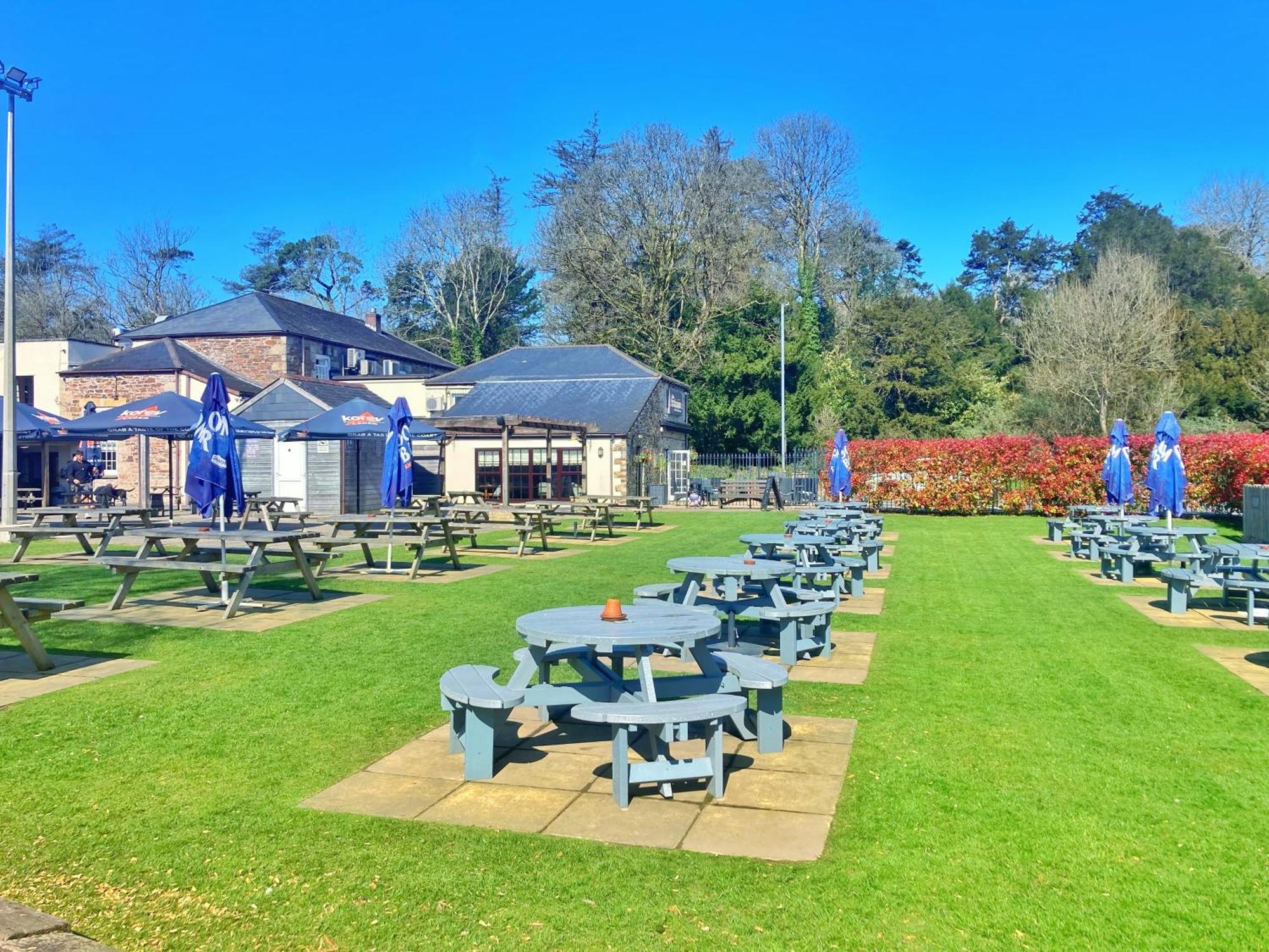 The Britannia Inn & Waves Restaurant St Austell Kültér fotó